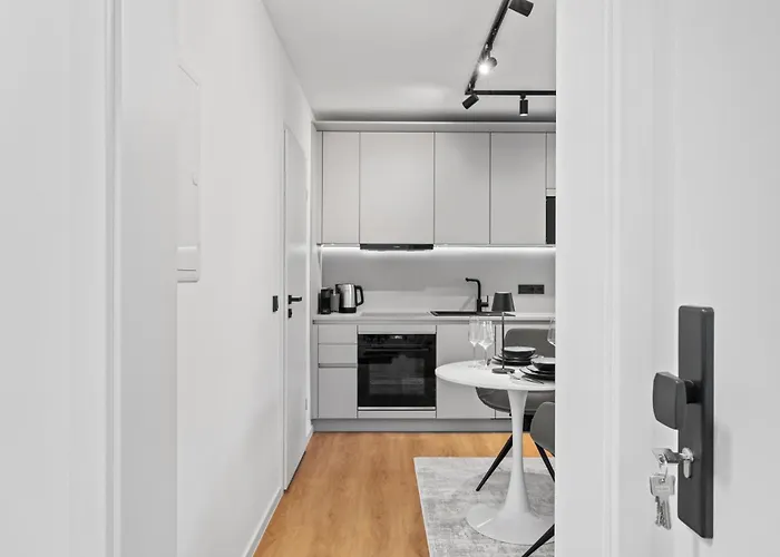 Apartamento 1-2 Personen - Parkplatz - Fahrradgarage - Zentrum - Kueche - Wlan - Klima *